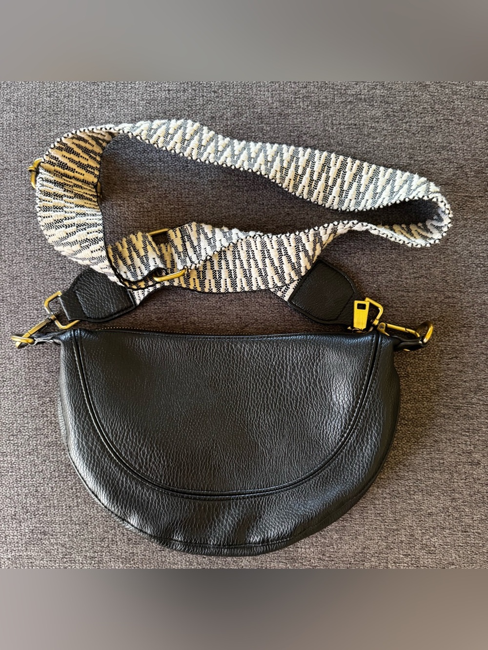 Anthropologie Urban Originals Black vegan leather Crossbody Purse Crescent shape - Picture 2 of 10